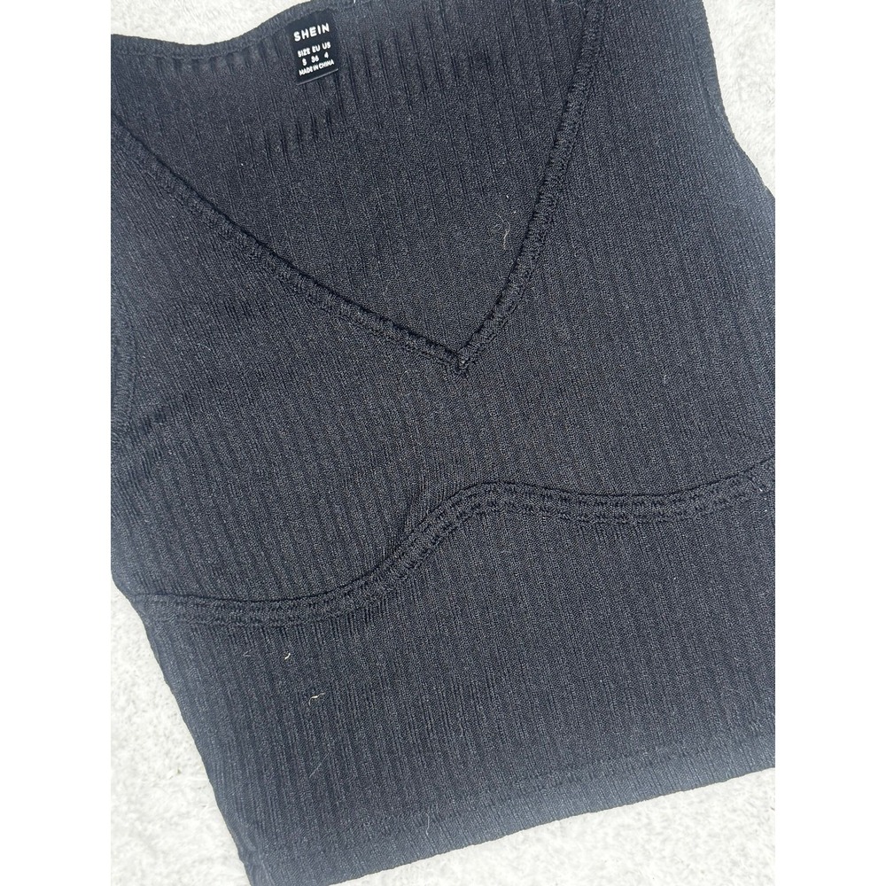 Black crop top